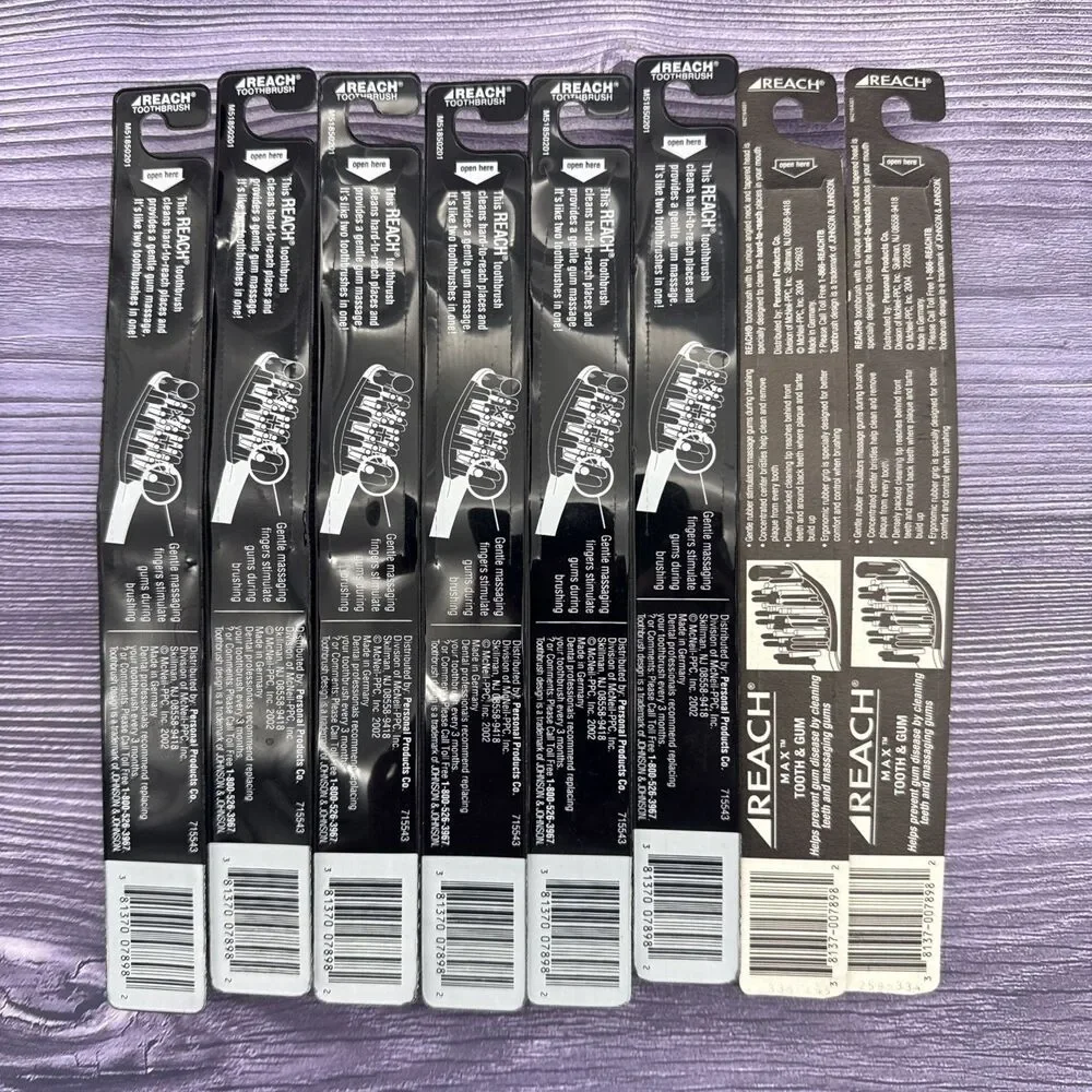 8 LOT Vintage Reach MAX (81) Medium Full Head Beyond Clean Massaging Gums 2002